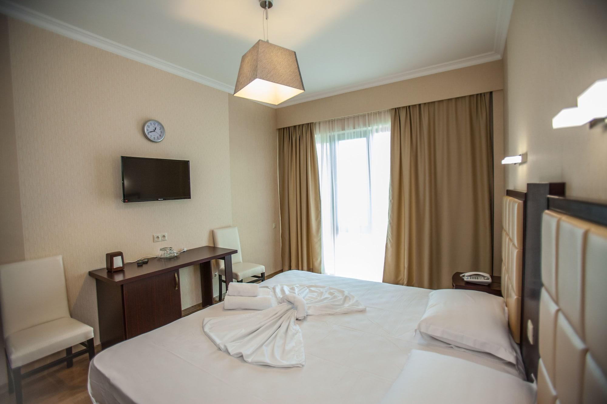 Gtm Plaza Hotell Tbilisi Exteriör bild