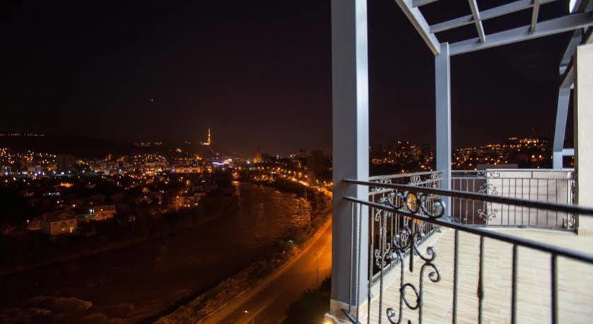 Gtm Plaza Hotell Tbilisi Exteriör bild