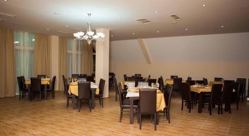 Gtm Plaza Hotell Tbilisi Exteriör bild